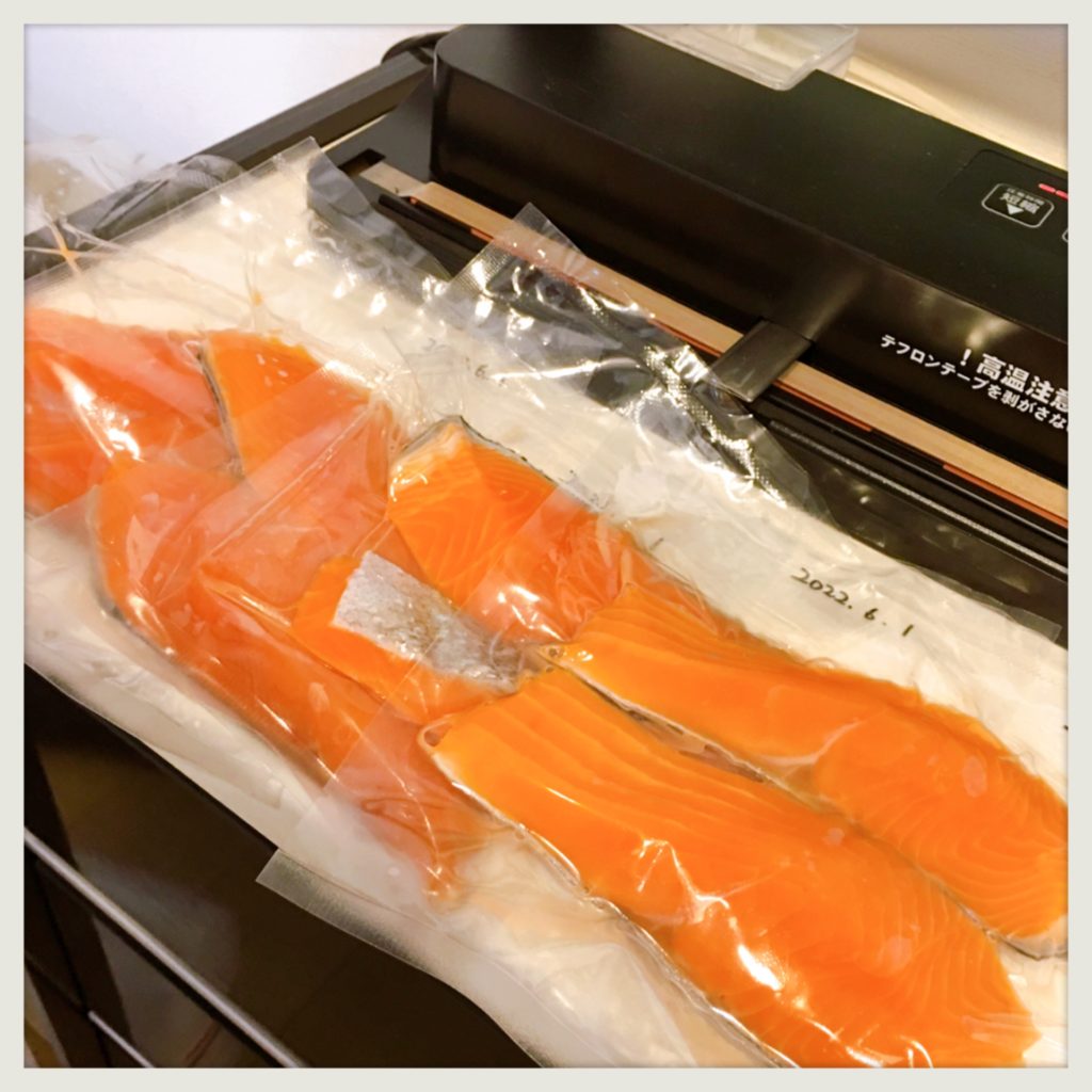 シャケ真空作業画像