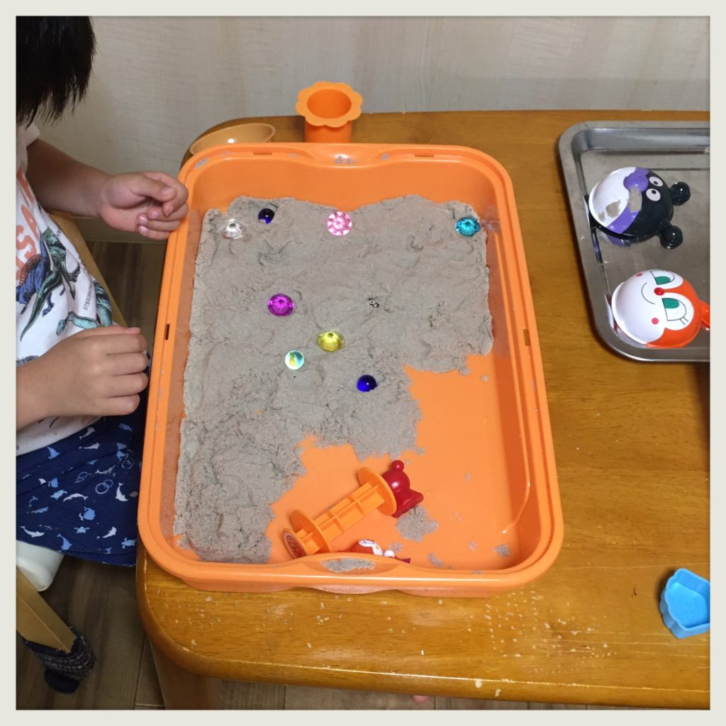 アンパンマンどこでもすなば画像